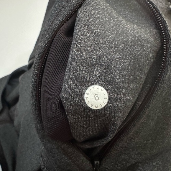 Lululemon Heathered Black Mesh Is
More Jacket size 6 - Picture 9 of 9